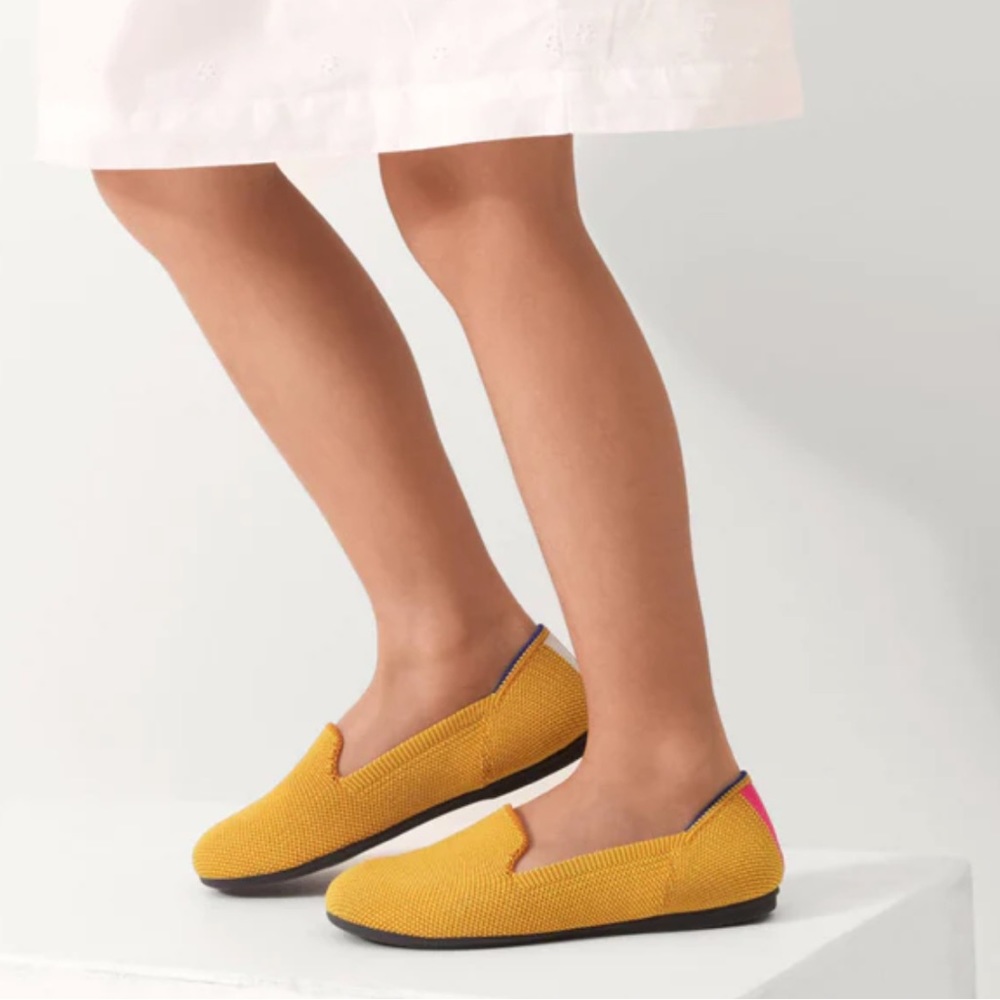 • Rothy’s • The Kids Loafer Lemondrop Yellow with Pink Stripe Big Kids 3